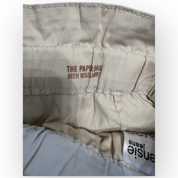 NWT Kensie High Rise Paperbag Shorts in Stone – Size 8/29 - Picture 5 of 8